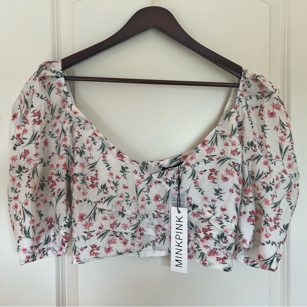 NWT Minkpink Cropped Floral Puff Sleeve Top